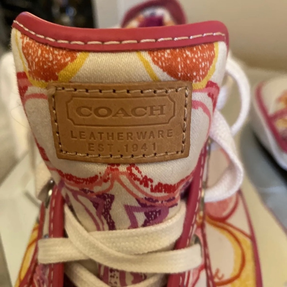 Coach Barrett Wom 8 C-Logo Sneakers Flats in Excellent Pre-owned Condition - Picture 5 of 6
